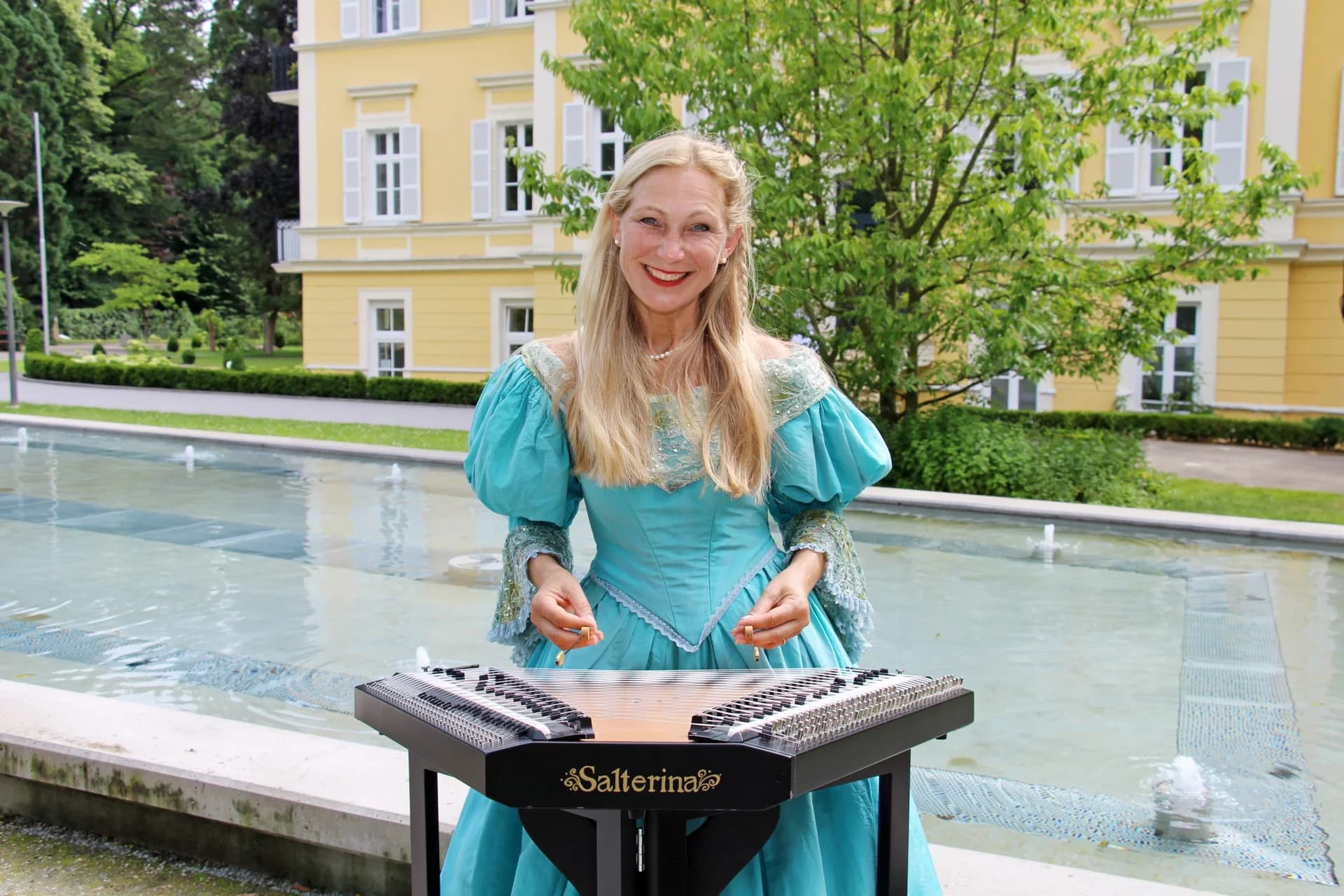 Salterina Biedermeier Auftritt