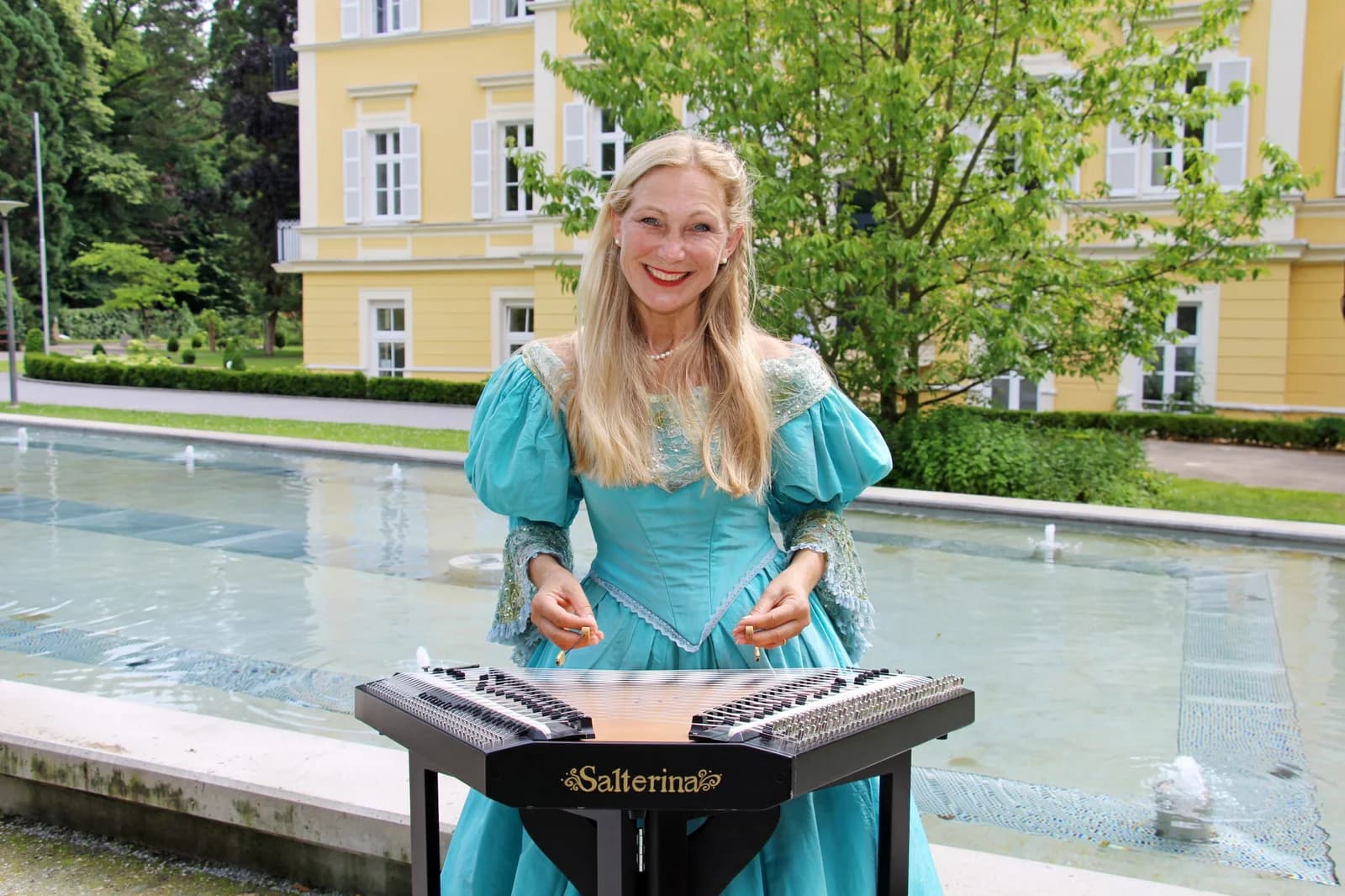 Salterina Biedermeier Auftritt